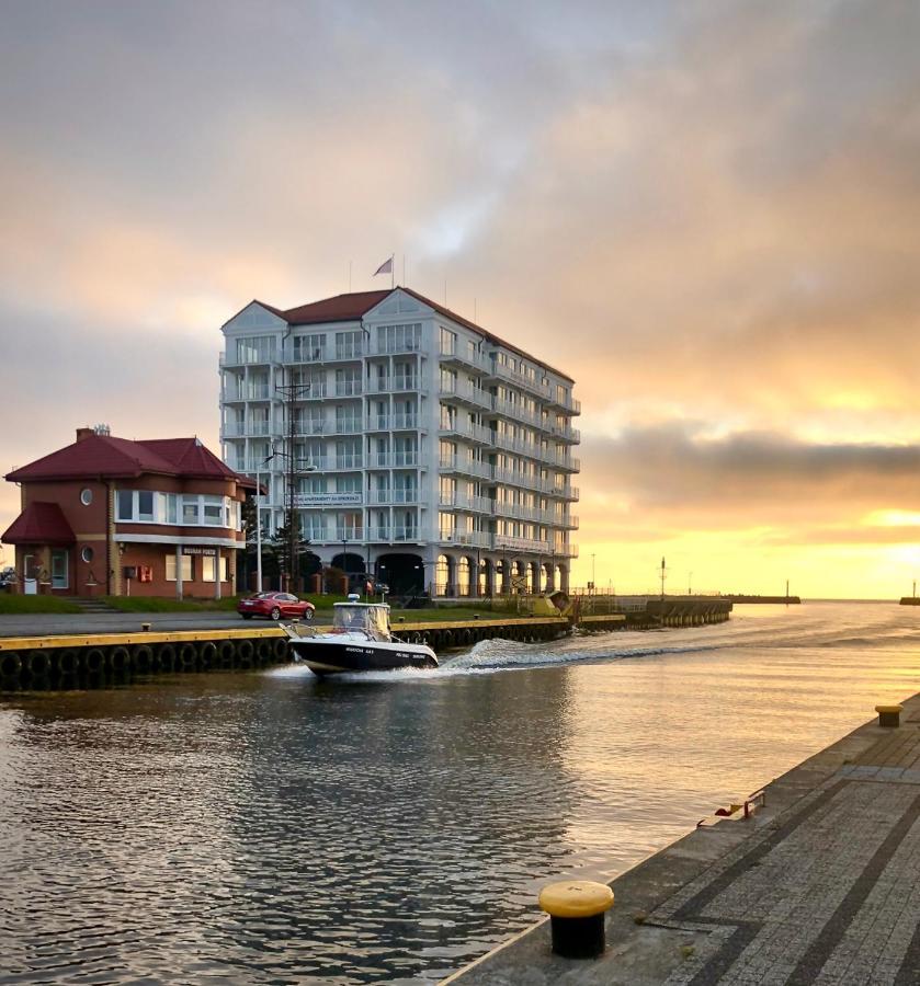 Apartamenty W Marina Royale Darlowko Exterior photo